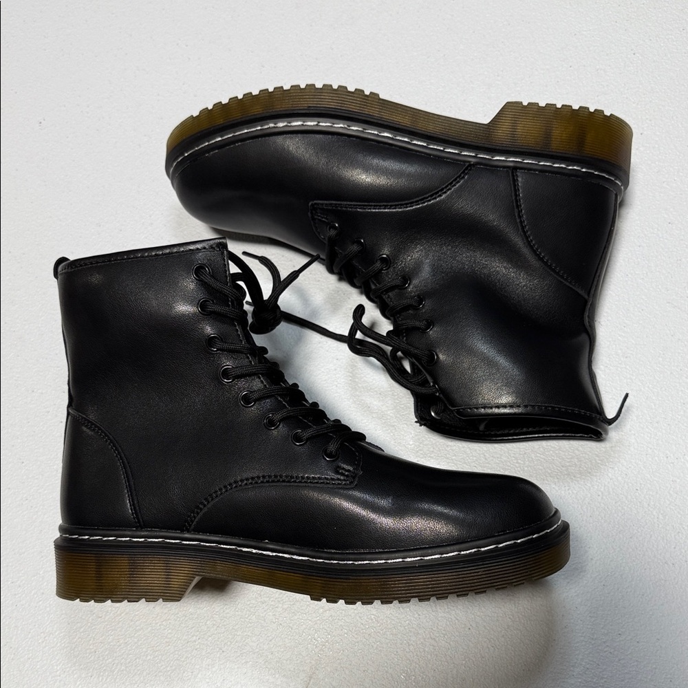 BAYQ Woman Combat  Black Leather  Boots 8-eye